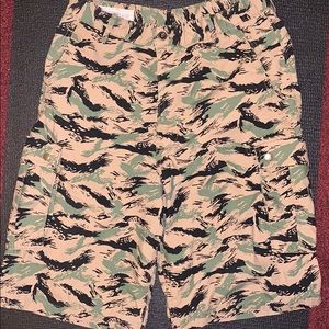 Levi’s camo shorts